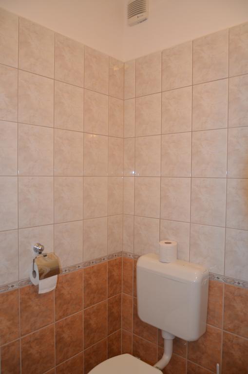 Villa Ladver Heviz Bagian luar foto